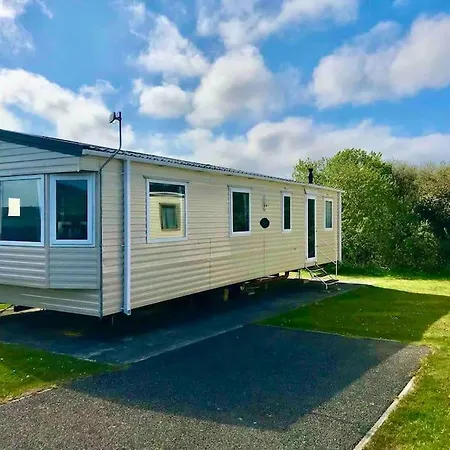 Cornish Caravan On The Lizard Peninsula, Cornwall. Helston Exterior photo