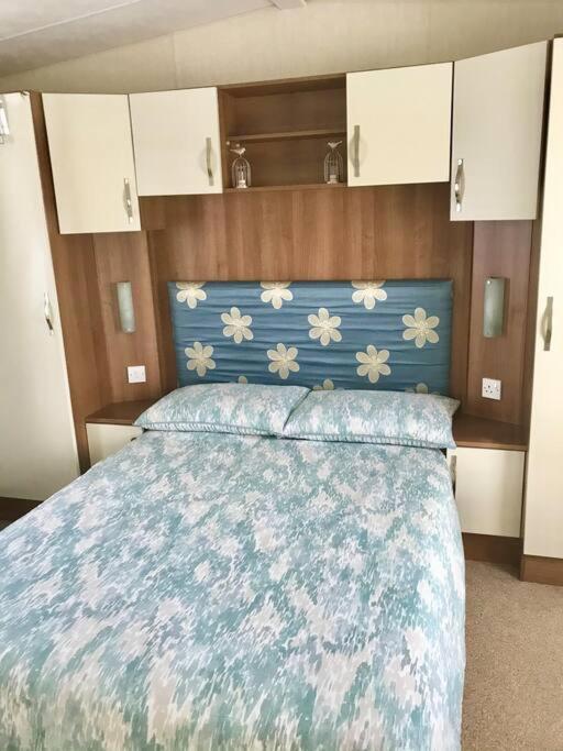 Cornish Caravan On The Lizard Peninsula, Cornwall. *